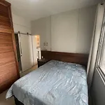 Apartamento Com Vista Para O Mar Em Copacabana, 2 Minutos Da Praia