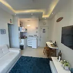 Apartamento Com Vista Para O Mar Em Copacabana, 2 Minutos Da Praia